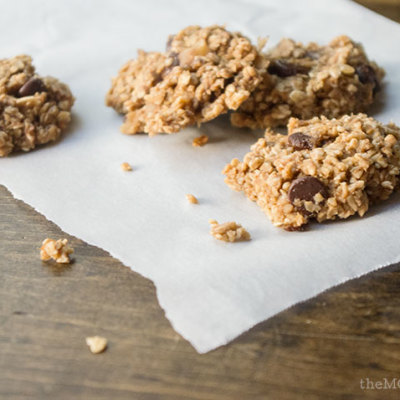 Clean eating approved breakfast cookies | TheMombot.com