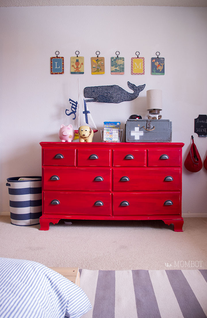 dresser-wall-nautical-room2