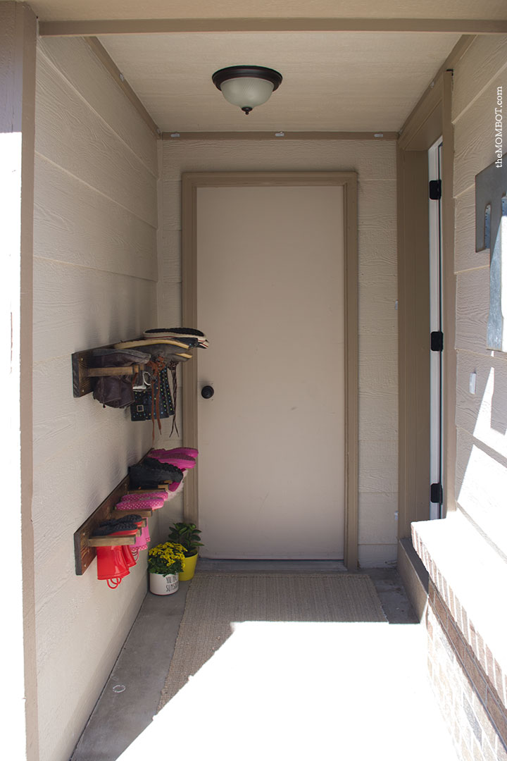 outdoor boot rack