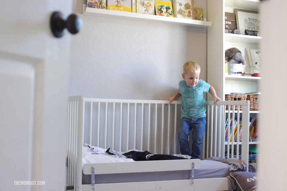 how to get your toddler to stay in bed, bedtime advice, parenting advice, toddler bedtime