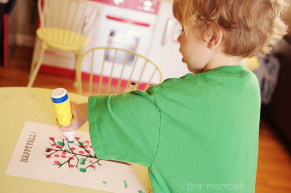 autumn tree dot art from the Dollar Store | TheMombot.com