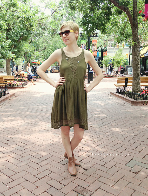 What I Wore: Green lace Anthropologie dress | TheMombot.com
